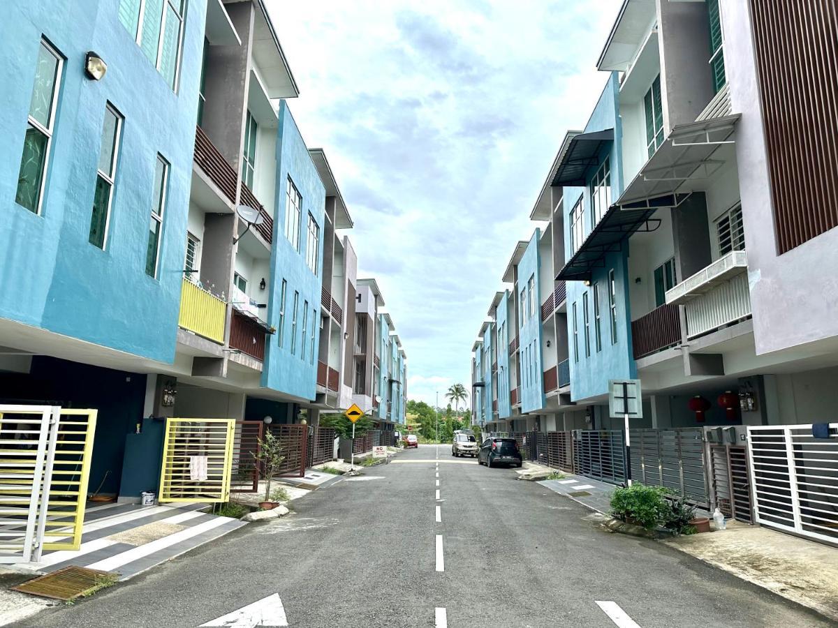 Springfield 3-Storey Cheerful Townhouse #Yoyo Homestay SDK Kültér fotó
