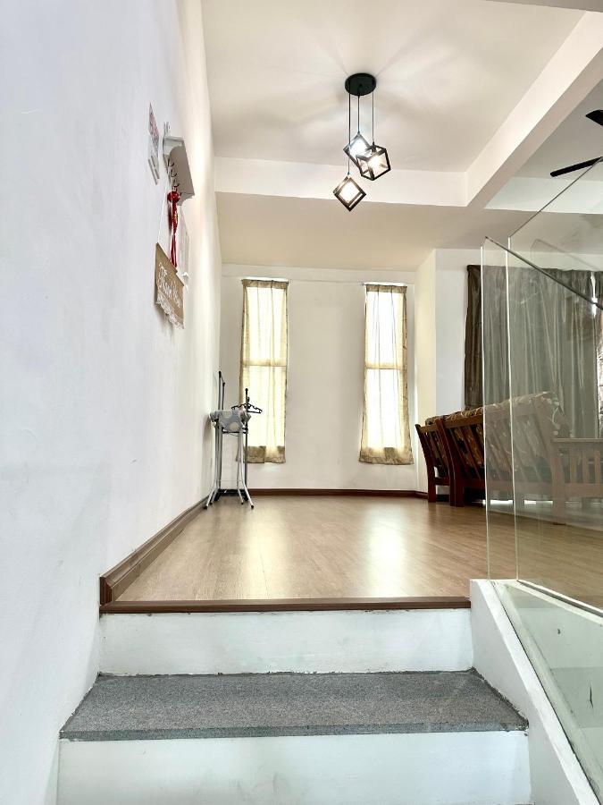 Springfield 3-Storey Cheerful Townhouse #Yoyo Homestay SDK Kültér fotó